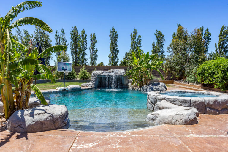 Dive into Dreamy: Backyard Oasis With Pool Ideas You’ll Obsess Over!